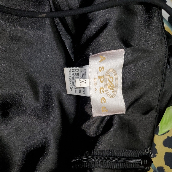 Beautiful 🥳HOST PICK🥳🥳like new evening dress for special occasions - Picture 5 of 5